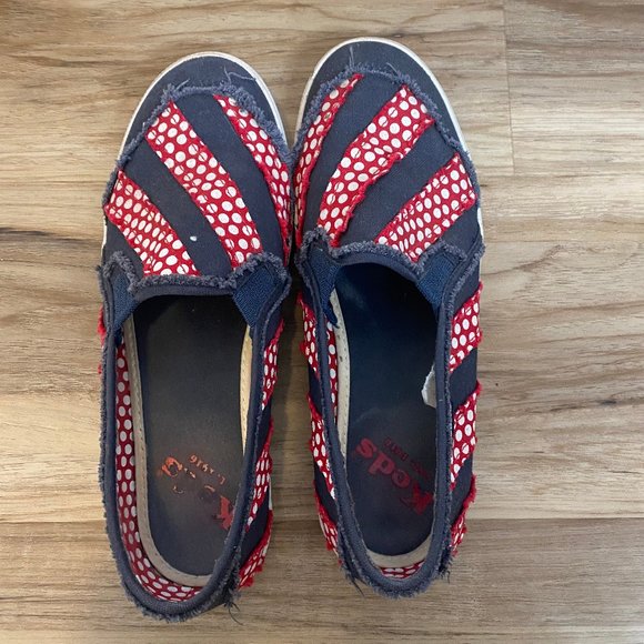 Keds slip on sneakers 8.5 - Picture 2 of 4